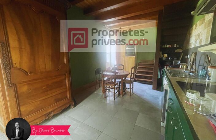 Maison familiale au coeur du bourg de Rieux -5 chambres 195 m² — photo 4