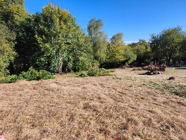 Terrain à bâtir de 1 256 M2 entièrement viabilisé — photo du bien