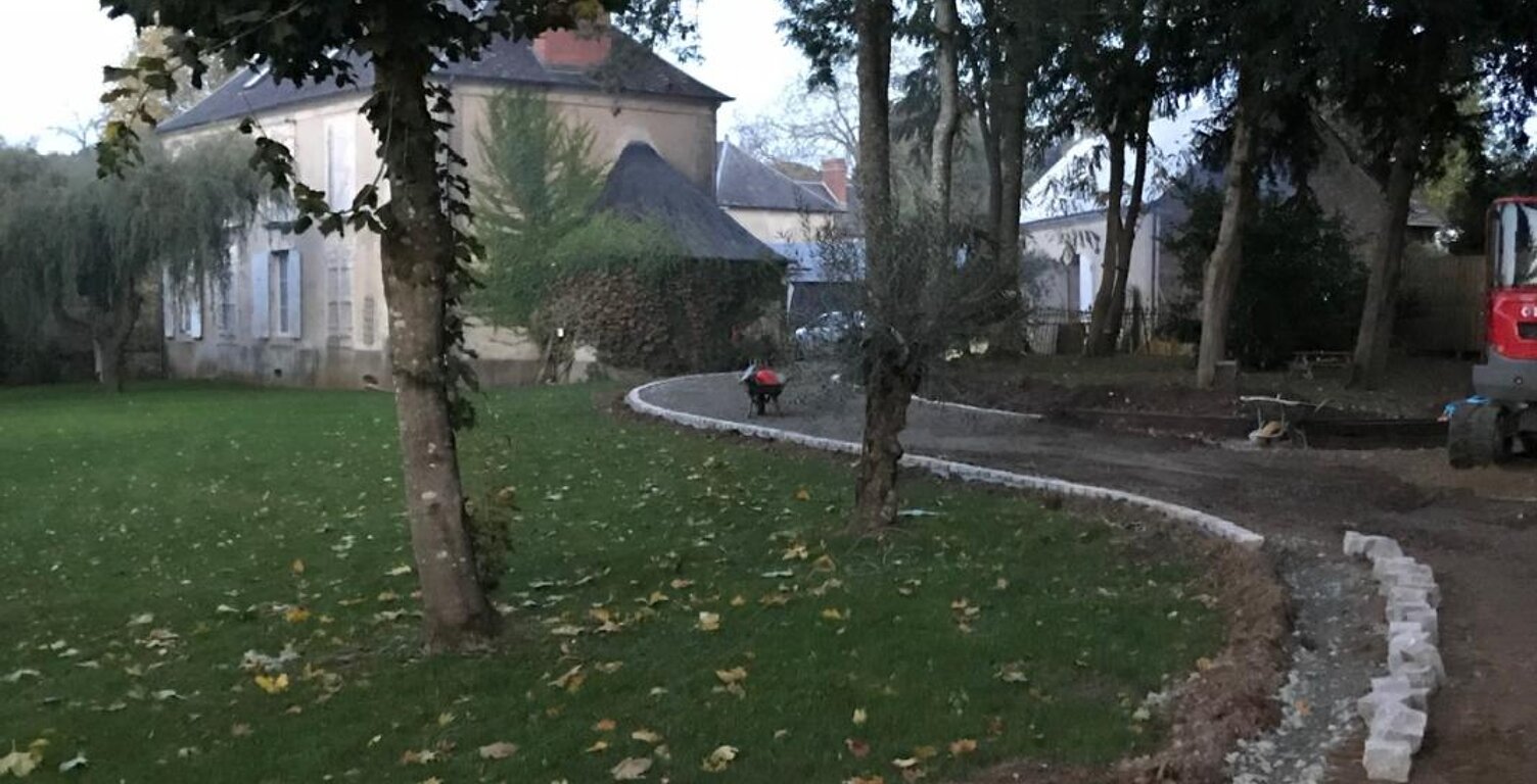 Bien rare : demeure de caractère avec parc, piscine et maison de gardien — photo 1