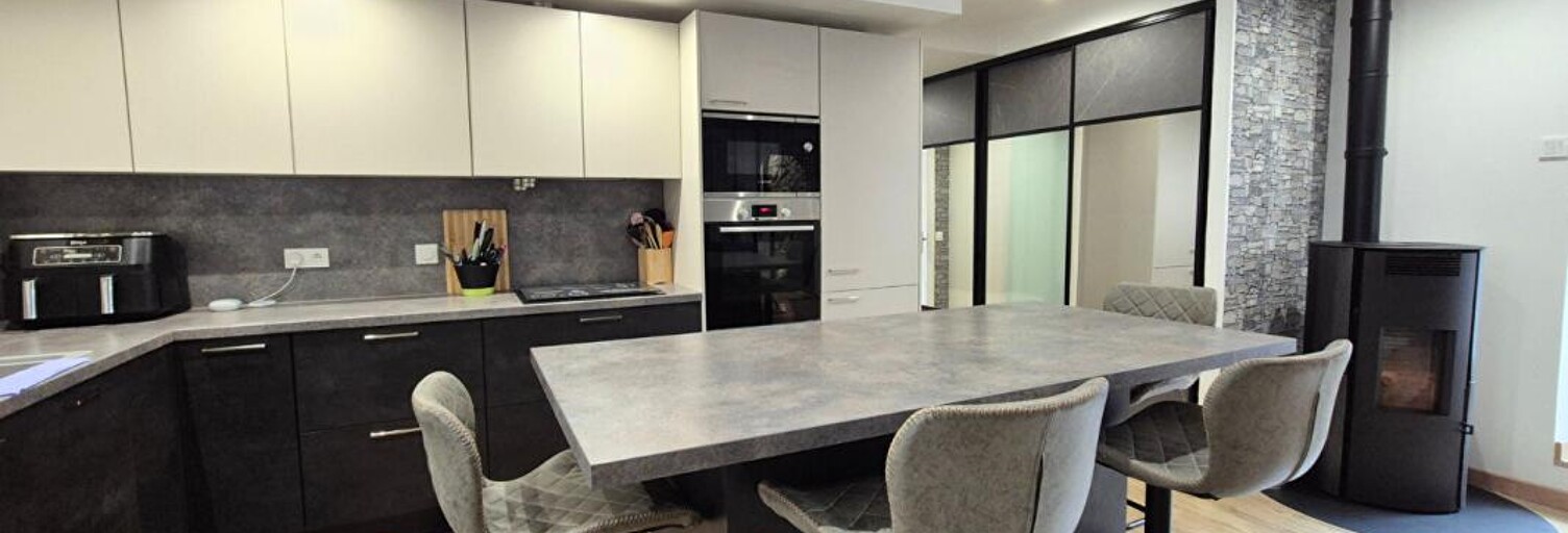 Appartement 4 Pièces 93 m² à vendre à Collonges (01550)