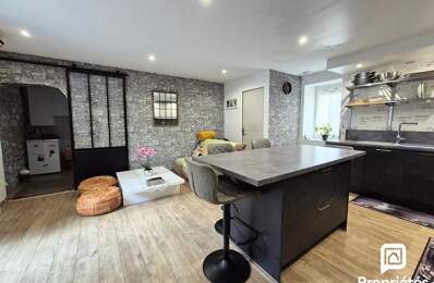 Collonges (01550) - Maison de village rénovée 4 pièces de 93 m² avec loggia et parking privatif — photo du bien