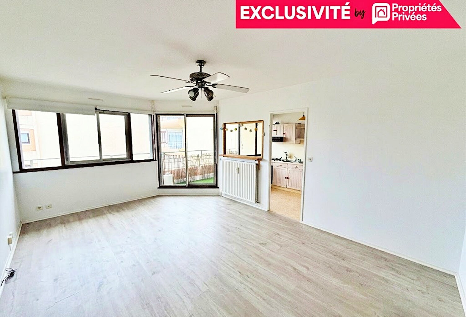 Appartement Bordeaux 2 pièce(s) 52,3 m2 terrasse garage parking — photo 1
