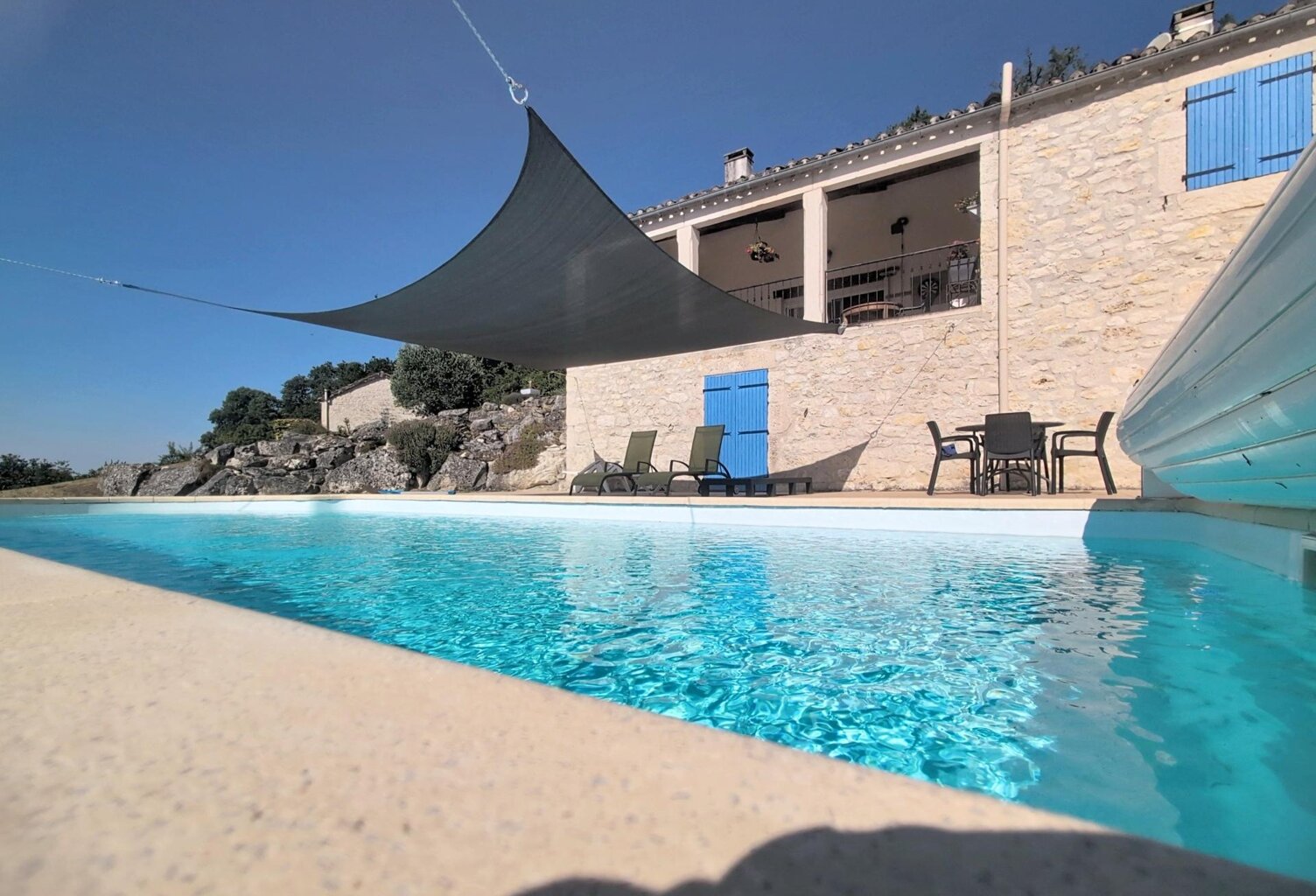 Élégante Maison en Pierre du Quercy  Vue Panoramique, Piscine & 1 Ha de Nature — photo 1
