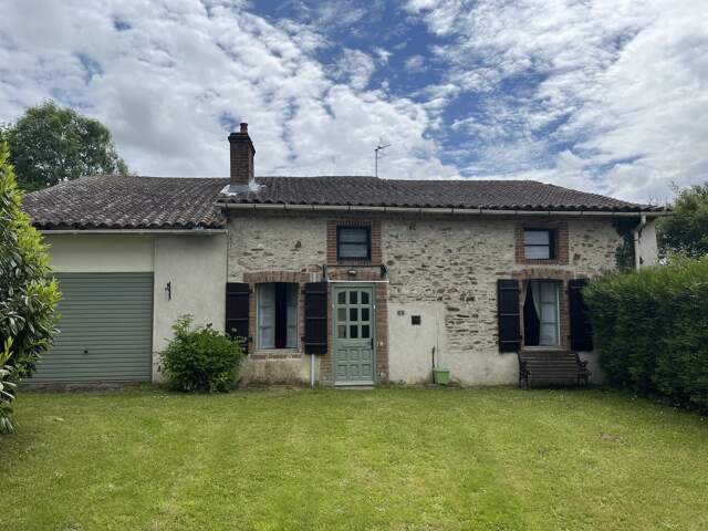 Maison de campagne, gîte, grange et jardins – Le Dorat - 87 — photo du bien