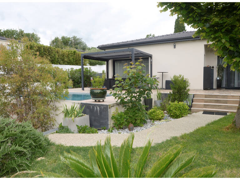 VILLA CONTEMPORAINE DE PLAIN-PIED 150 m2 - 4 chambres - DPE — photo 1