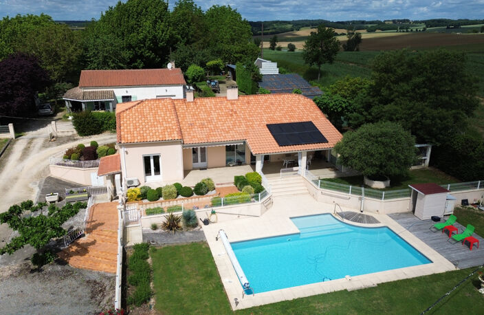 Ensemble immobilier comprenant 2 maisons sur 3 hectares de t — photo 2