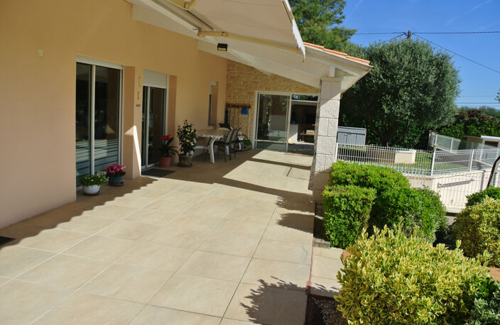 Ensemble immobilier comprenant 2 maisons sur 3 hectares de t — photo 5