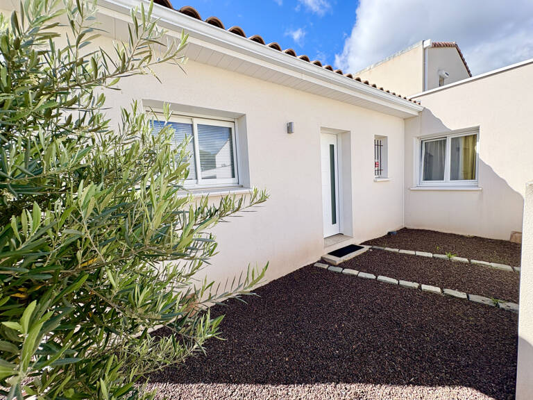 Vente villa plain pied d'environ 81m2 sur 270m2 de terrain — photo 1