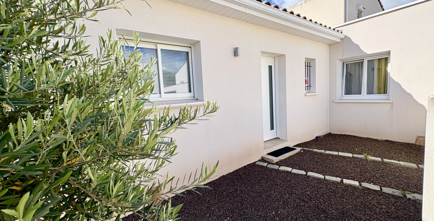 Vente villa plain pied d'environ 81m2 sur 270m2 de terrain — photo 1