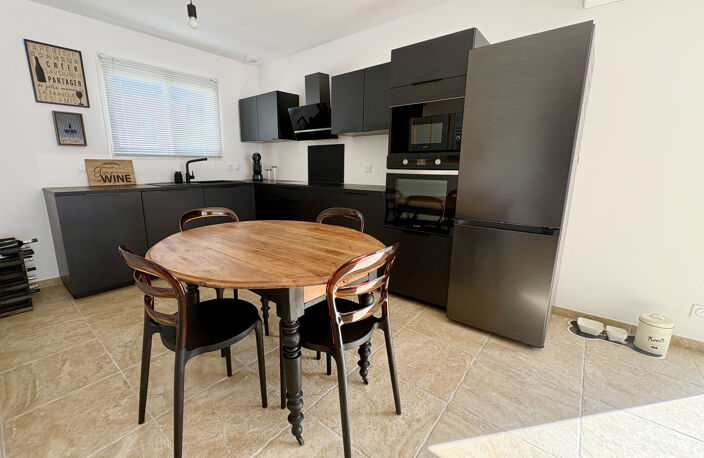 Vente villa plain pied d'environ 81m2 sur 270m2 de terrain — photo 4