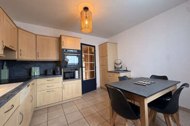 Appartement 6 pièces 390 €