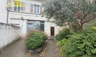 Immeuble  278 m² à vendre à Mandres-les-Roses (94520)