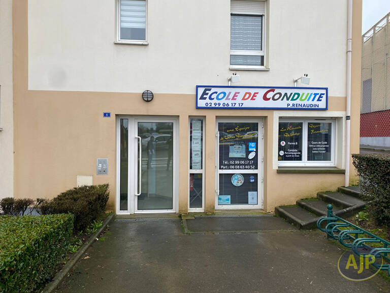 Local commercial Bédée — photo 1