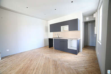 Appartement 3 pièces 770 €