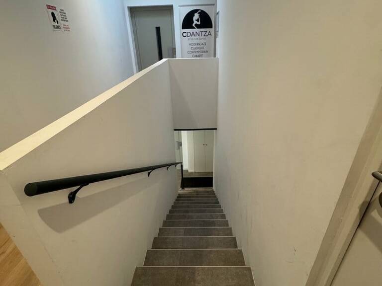 BUREAUX à LOUER — photo 1