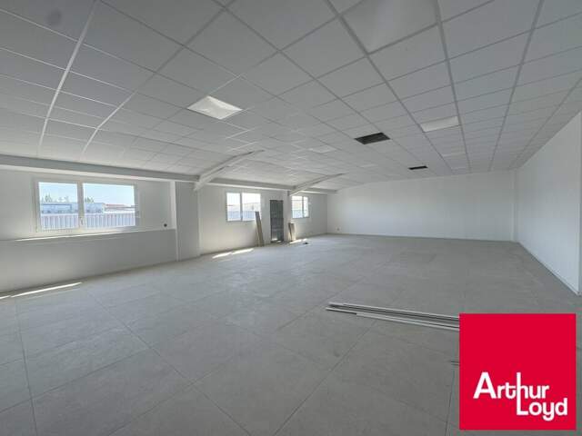 BUREAUX à LOUER — photo du bien