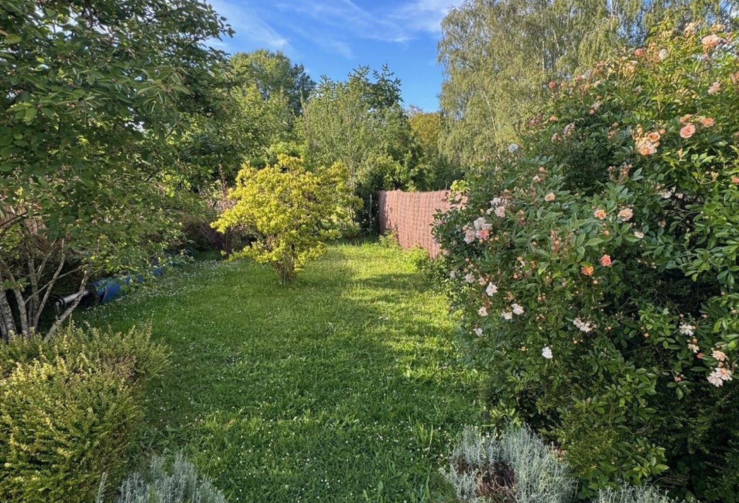 PLUS QU'UNE MAISON DE CAMPAGNE UN MAISON  CONCUE POUR LES PASSIONES D'ART — photo 1