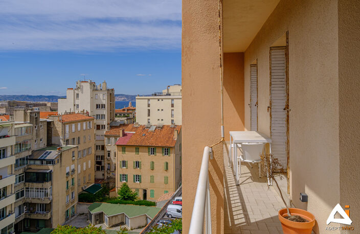 ST Victor/Endoume, T3/4 82m2 av. 2  BALCONS (20m2), VUE MER & Ntre DAME — photo 2
