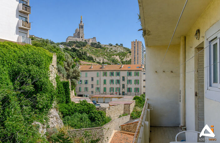 ST Victor/Endoume, T3/4 82m2 av. 2  BALCONS (20m2), VUE MER & Ntre DAME — photo 3
