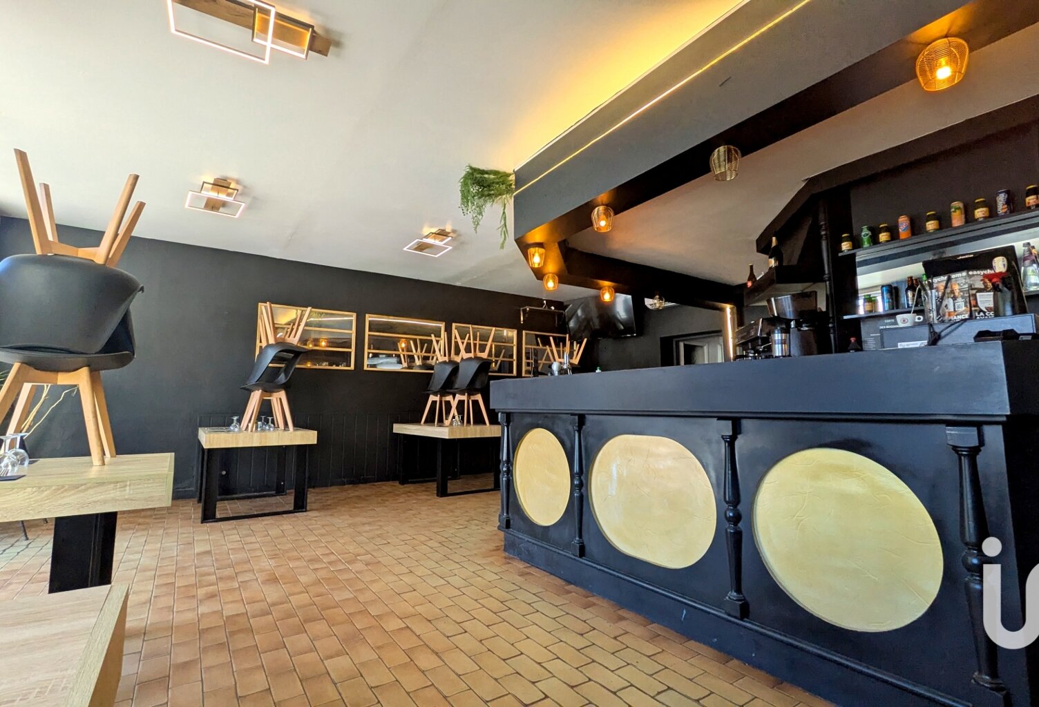 Vente Immeuble 216 m&sup2; — photo 1