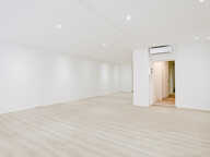 Solliès-Pont - Centre ville - Local commercial d'une surface de 91,58m2 avec cave de 34.83m2 — photo 3