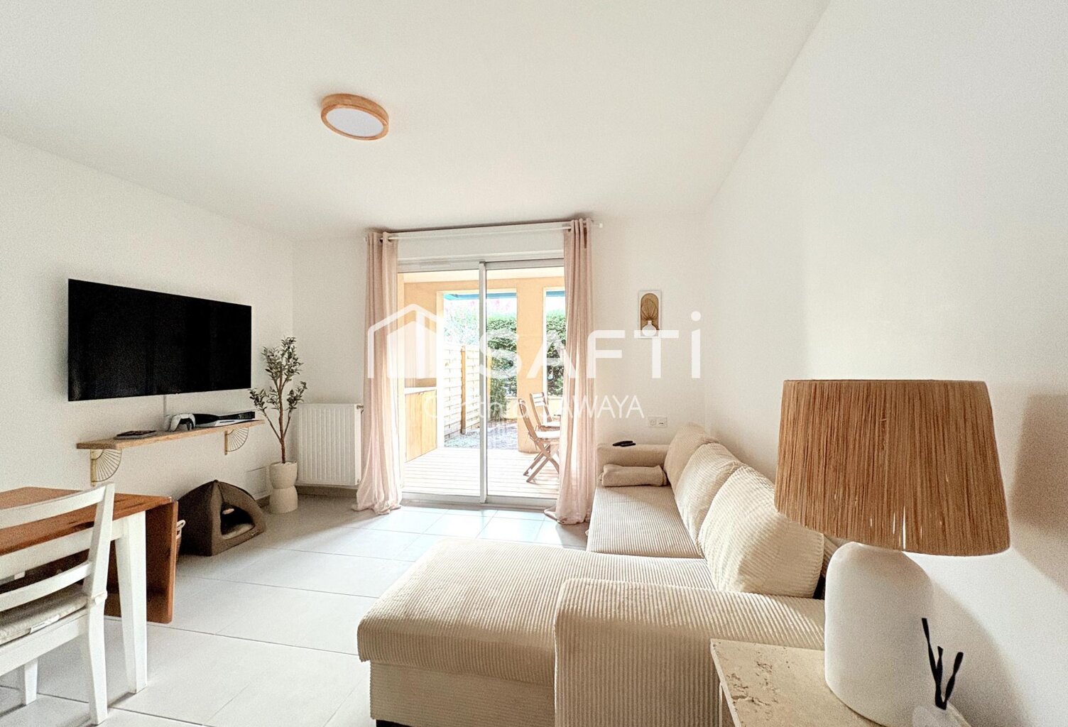 Appartement en RDJ rénové avec goût avec belle terrasse — photo 1