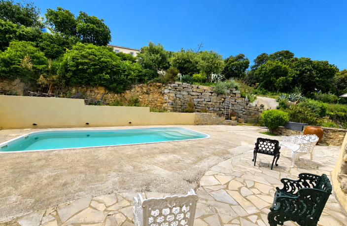 Maison de village avec terrasse tropézienne, piscine et garage — photo 2