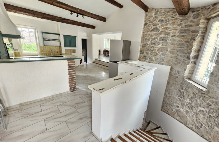 Maison de village avec terrasse tropézienne, piscine et garage — photo 3