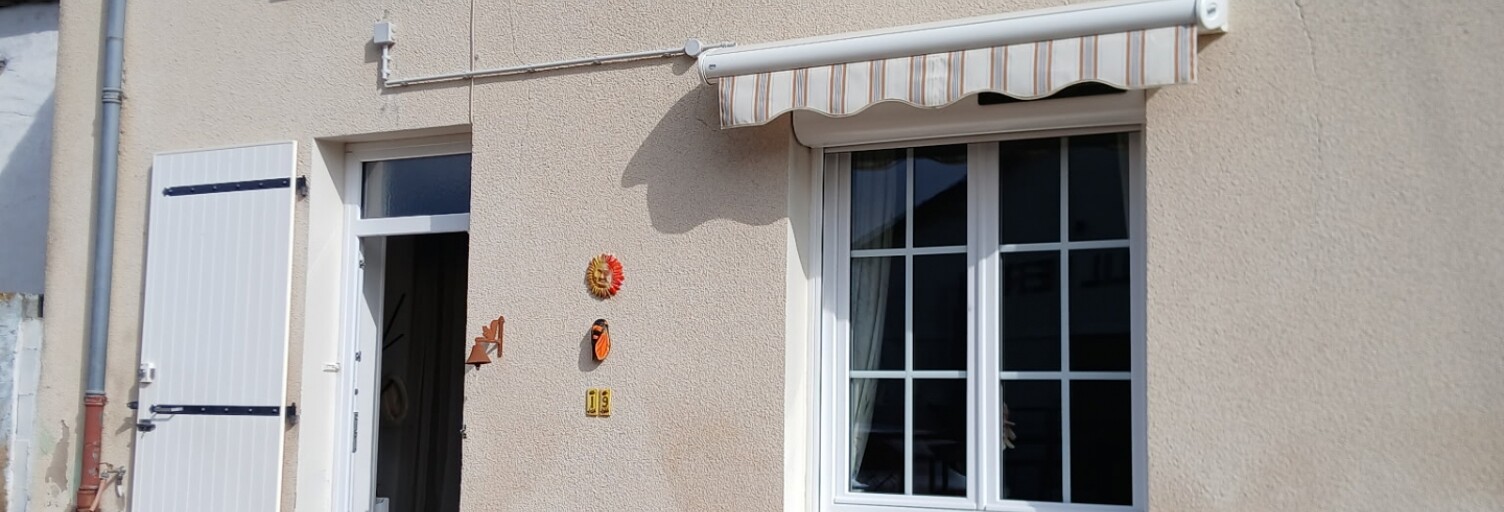 Maison 5 Pièces 88 m² à vendre à Étroussat (03140)