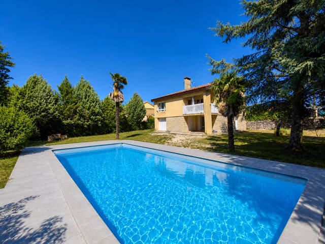 AUBENAS -  MAISON D'ARCHITECTE 6 PIECES - PISCINE — photo du bien