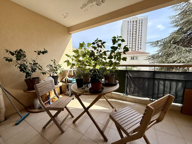 TOULON Claret - Saint Anne, T2 50m2 avec terrasse et garage — photo du bien