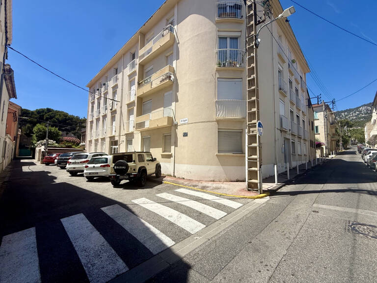T3 équipé loué secteur Carré Toulon — photo 1