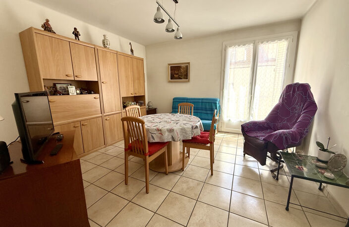 T3 équipé loué secteur Carré Toulon — photo 3