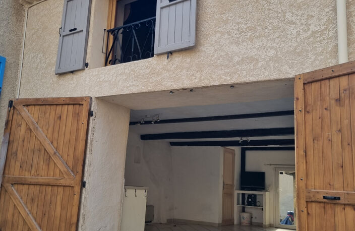 Maison de village avec garage — photo 2