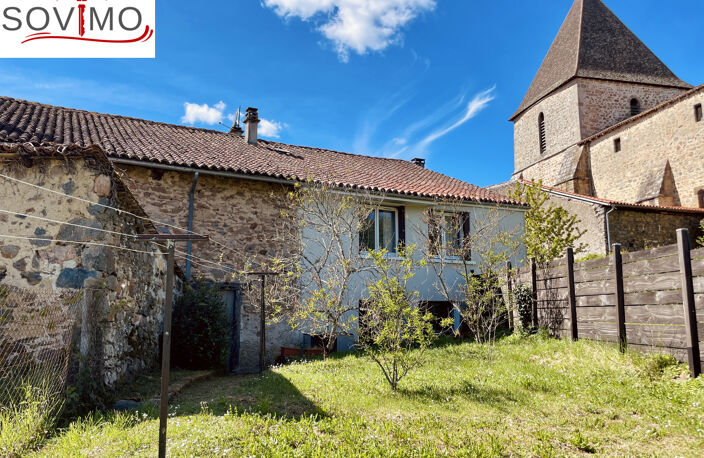 MAISON DE VILLAGE SUR SOUS SOL AVEC GRANGE, COUR ET JARDIN — photo 5