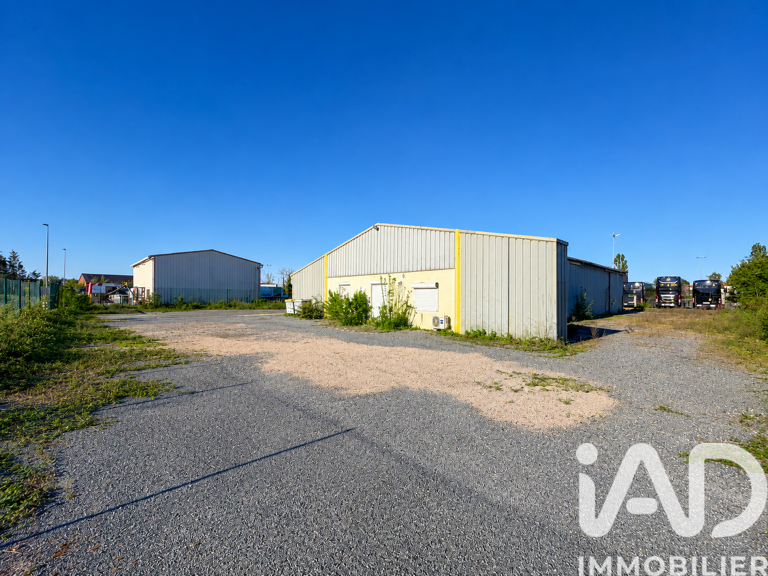 Vente Boutique/Local commercial 483 m&sup2; — photo 1