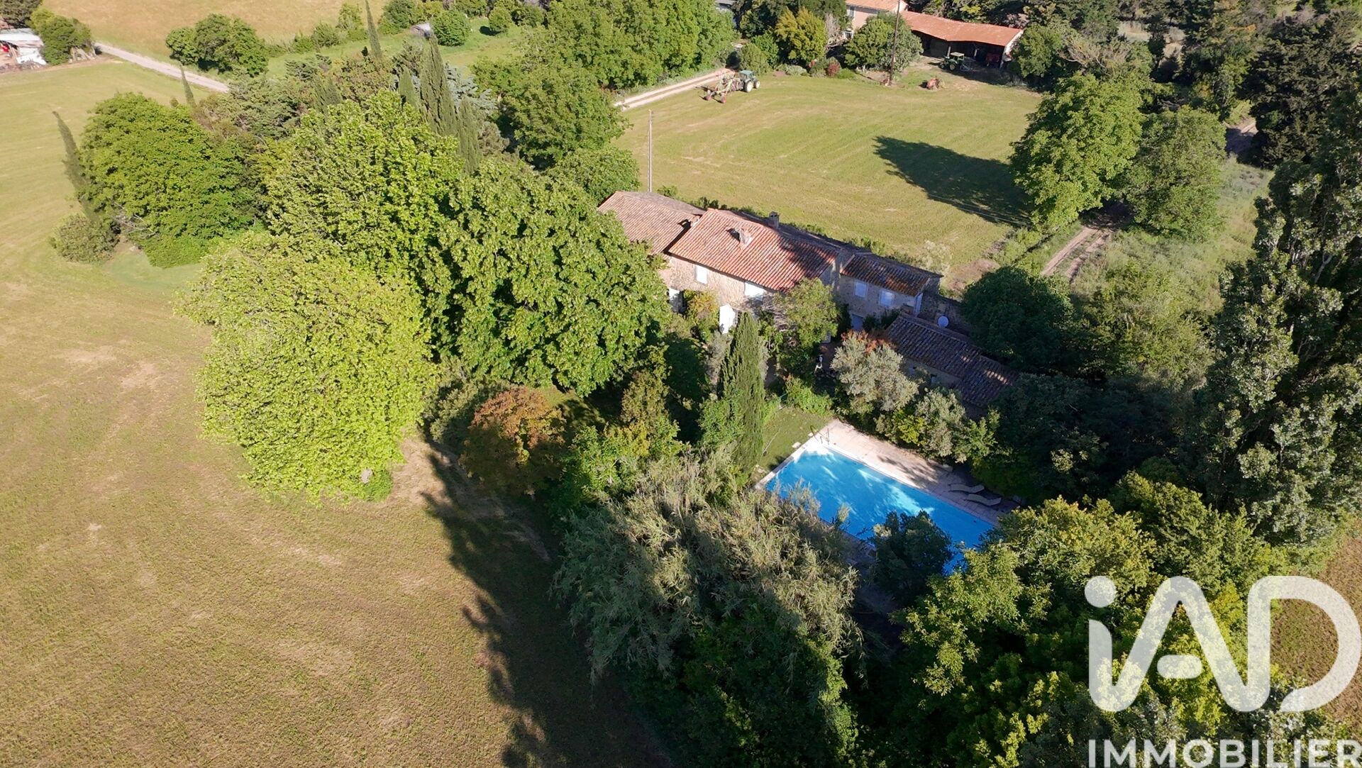 Maison à vendre, 13 pièces, 408 m², Lamanon