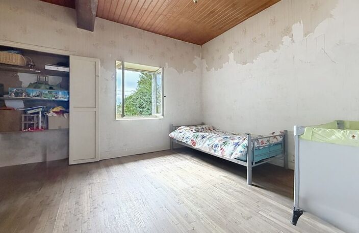 Maison en pierre de 4 pièces principales — photo 3