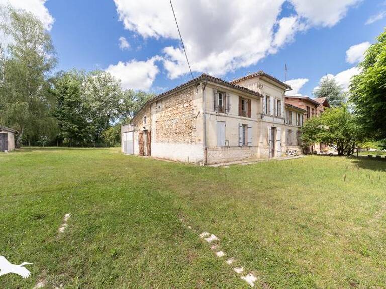 Maison en pierre de 5 pièces principales — photo 1
