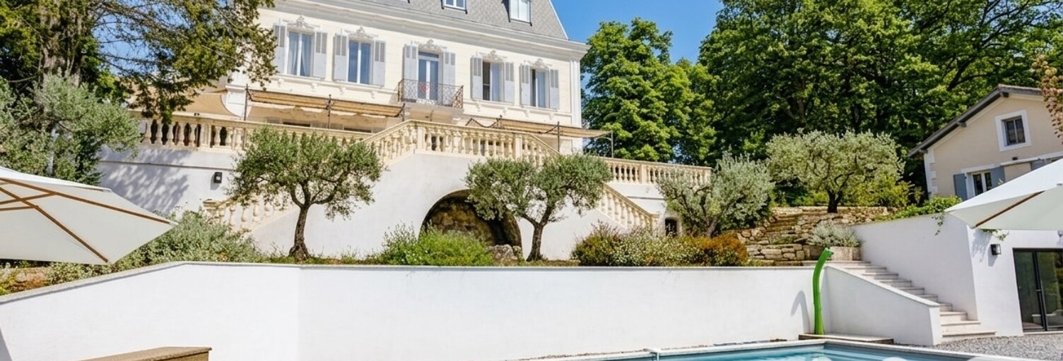Maison 9 Pièces 250 m² à vendre à Gréoux-les-Bains (04800)