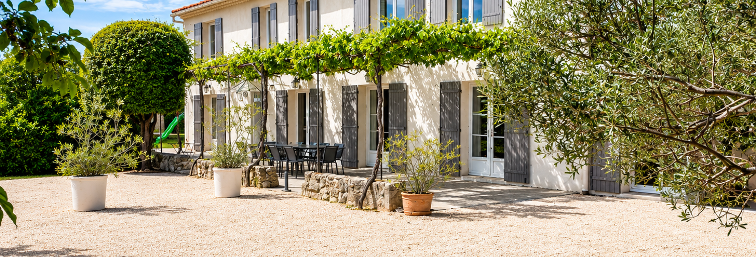 Maison 16 Pièces 335 m² à vendre à Pernes-les-Fontaines (84210)