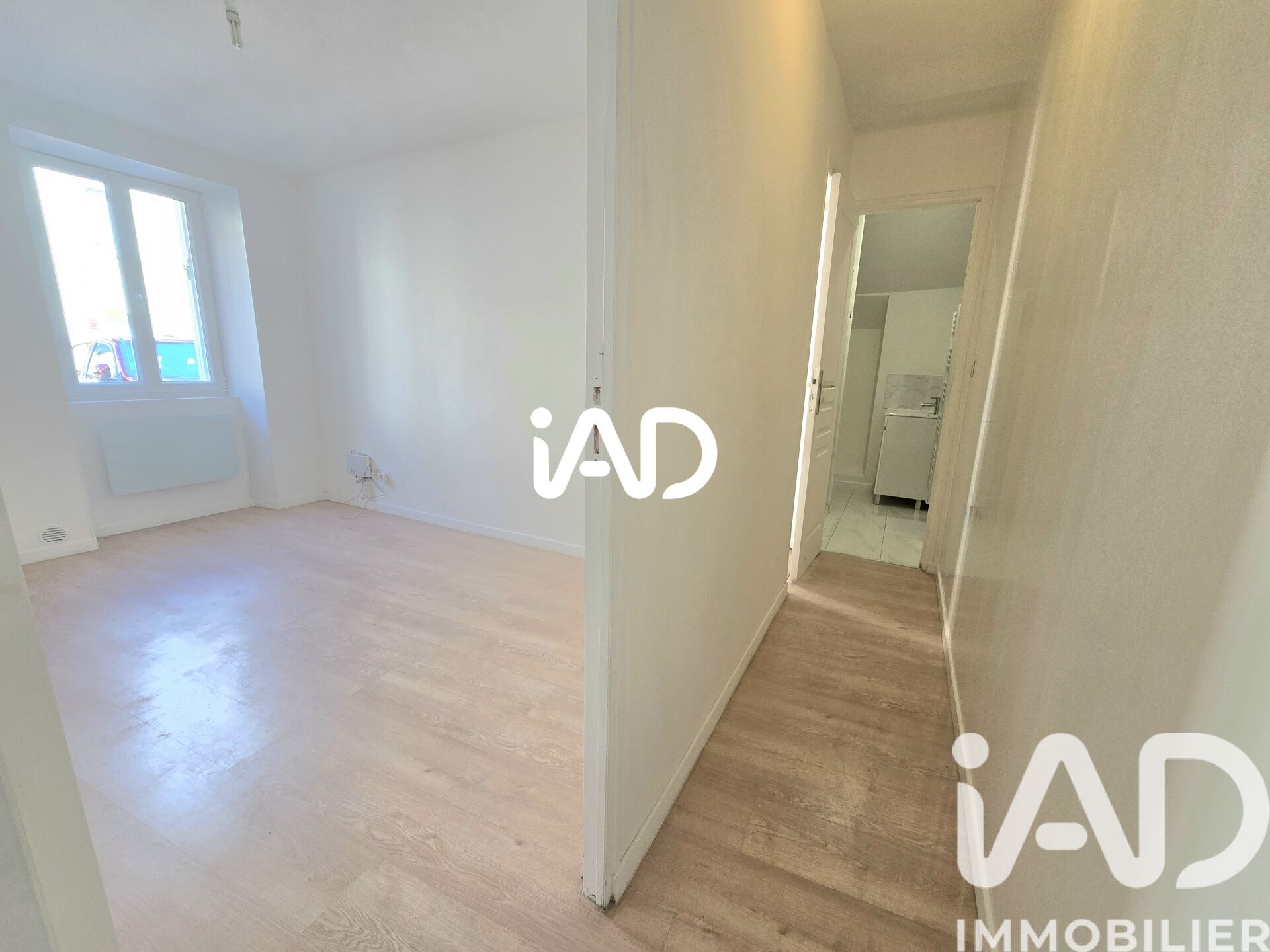 Location Appartement 3 pièces - Photo 3