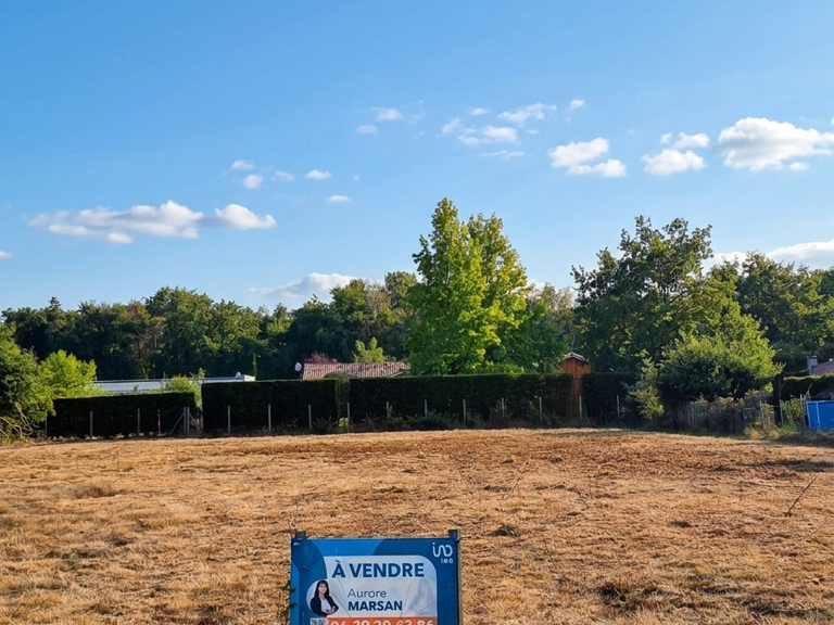 Vente Terrain à bâtir 1 375 m&sup2; — photo 1