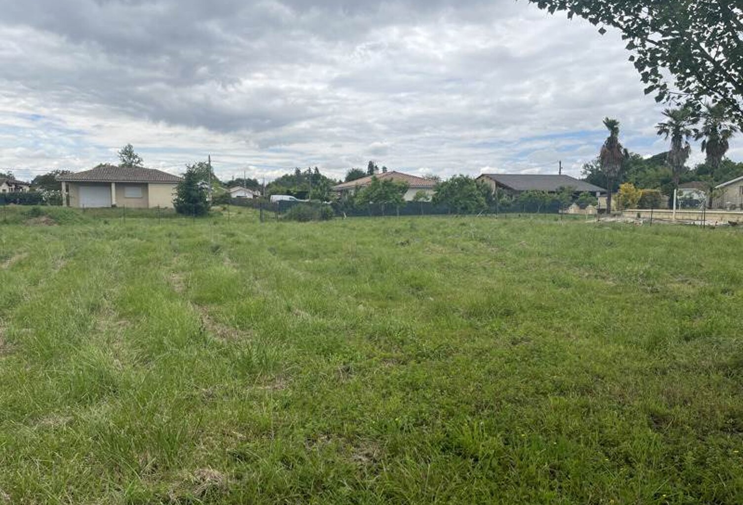Terrain à bâtir de 0 pièces principales — photo 1