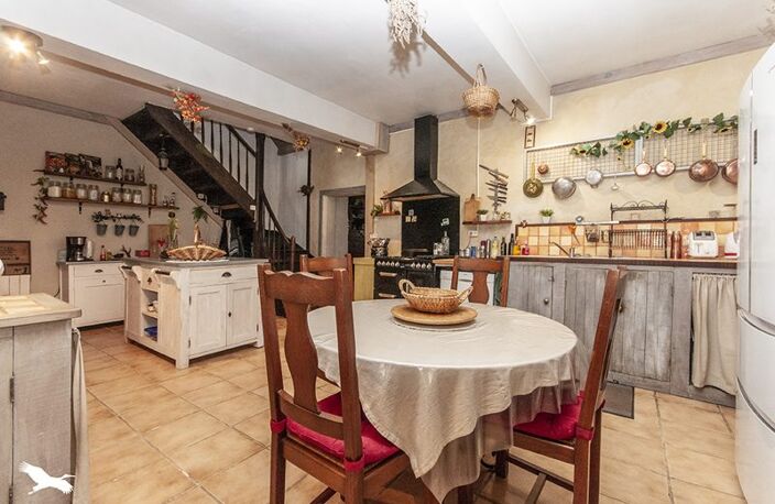Maison de bourg de 7 pièces principales — photo 2