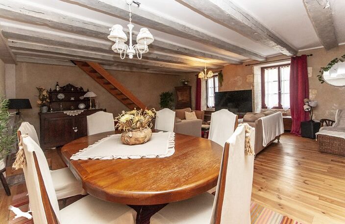 Maison de bourg de 7 pièces principales — photo 4