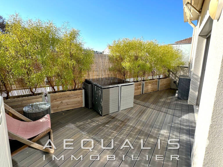 À vendre - Superbe duplex 3 pièces atypique au coeur de Six-Fou — photo 1