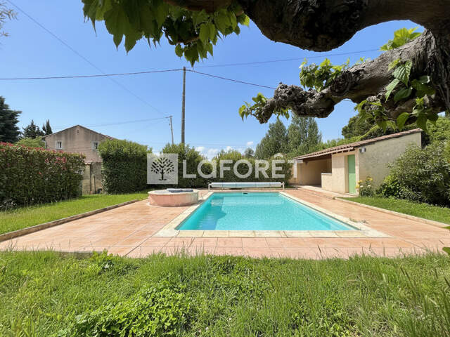 Maison Le Thor 6 pièces 181 m² — photo du bien