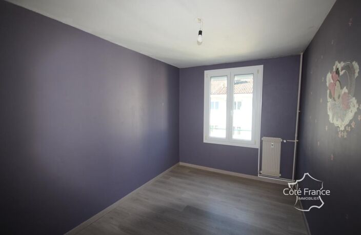 GIVET Appartement T4 (3 chambres) rénové, situé dans une rés — photo 4