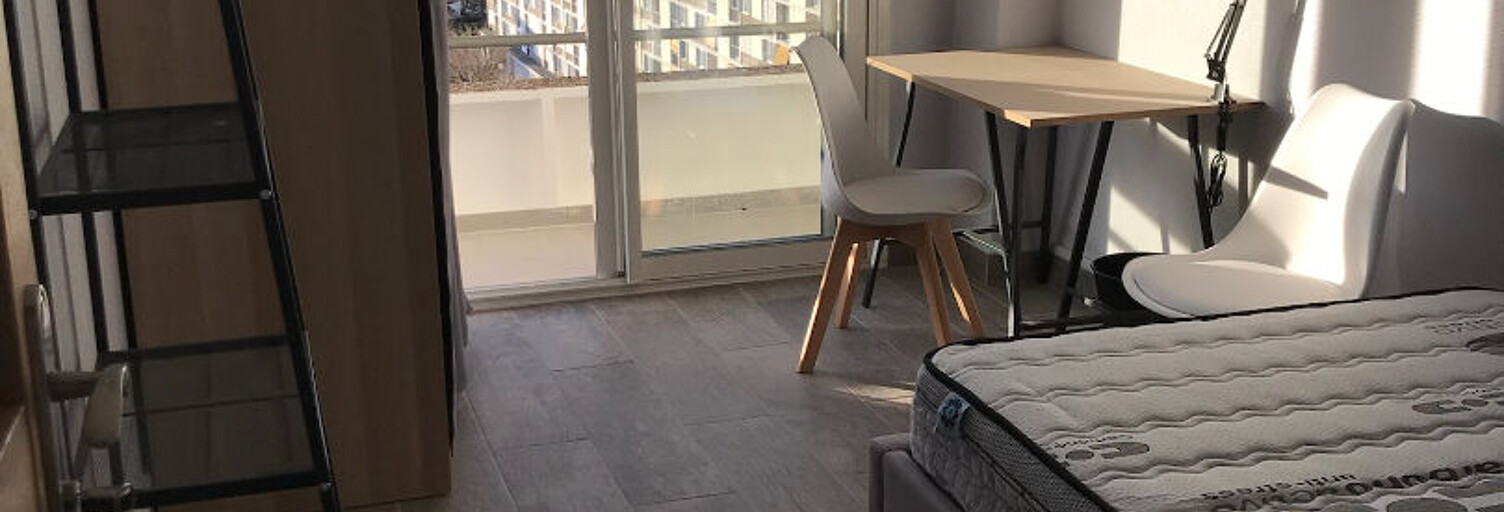Appartement 6 Pièces 95 m² à louer à Bron (69500)